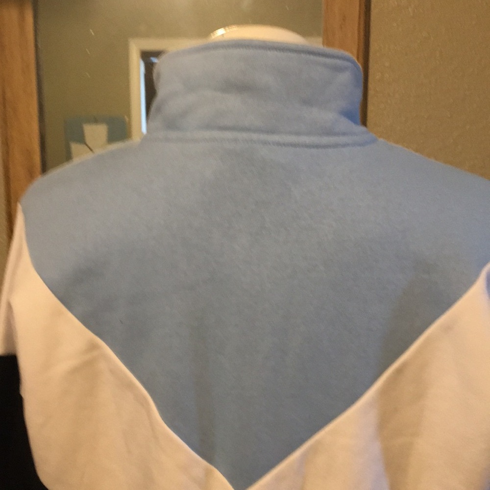 Fila  pullover sweatshirt 1/2 zip NWT Size M - Picture 6 of 11